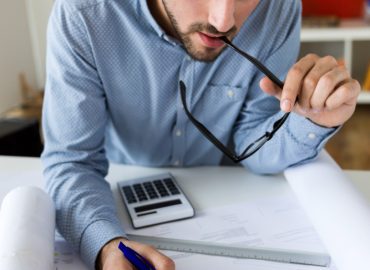 El proceso para negociar o reestructurar una deuda con HSBC suele seguir una serie de pasos clave.