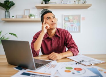 Ser referencia en un crédito es una práctica común que implica que una institución financiera pueda contactarte para validar información relacionada con la solicitud de crédito de otra persona.